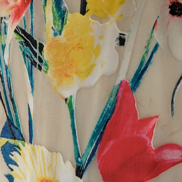 Elie Tahari.  Top. 240 - Picture 2 of 5